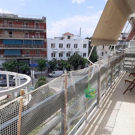 Μοντέρνο Διαμέρισμα - Stylish Appartment Loutraki Exteriör bild