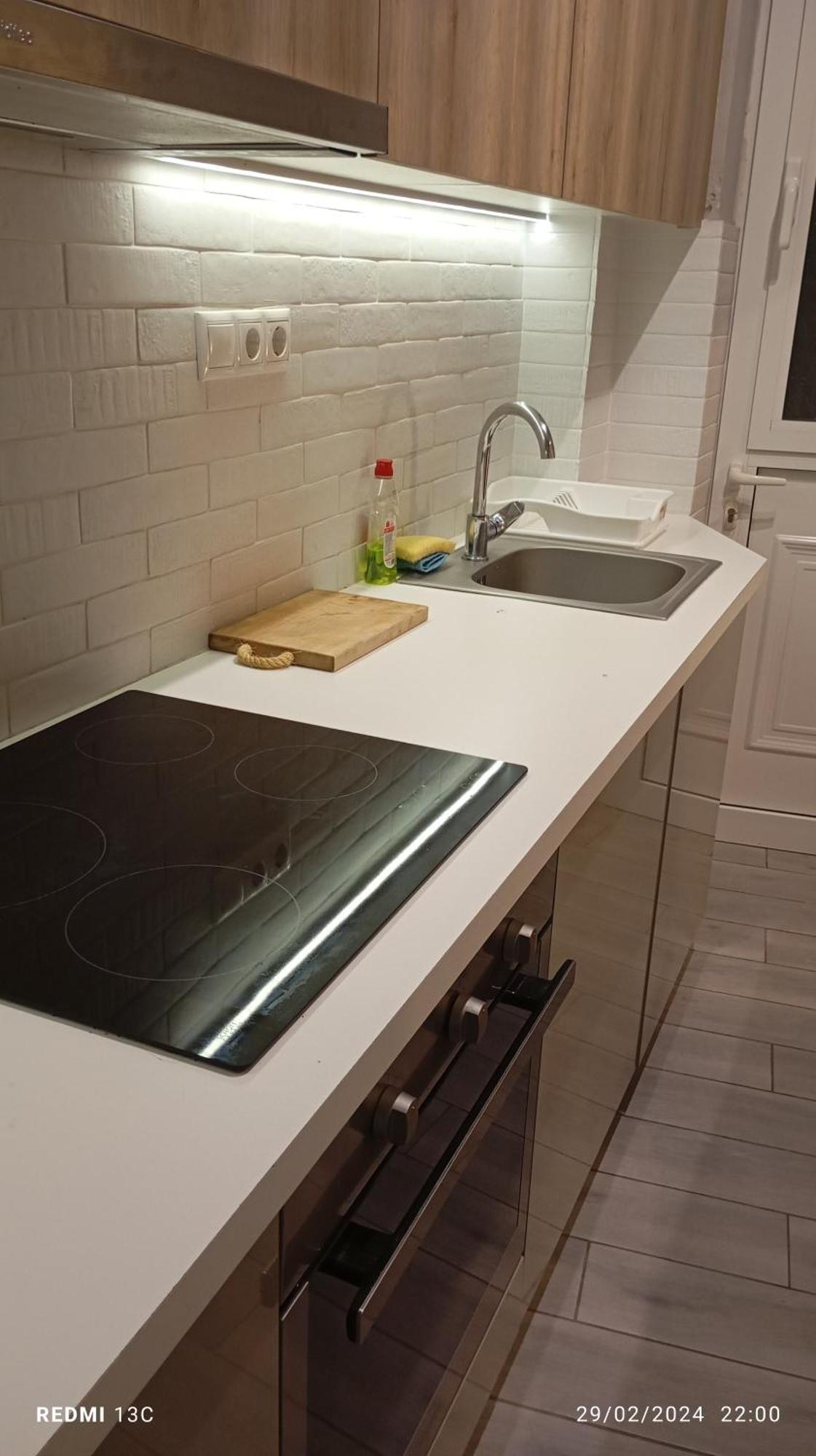 Μοντέρνο Διαμέρισμα - Stylish Appartment Loutraki Exteriör bild